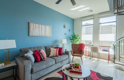 North Scottsdale Apartment | Chic & Serene ,Work Remotely in 5-Star Comfort 4003