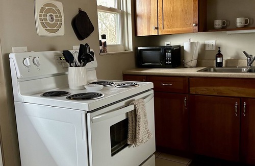 Westerville Apartment | Chic, Simple, Clean Westerville Flat