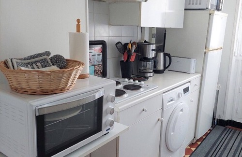 Chaillot Apartment | CHIC,SPACIOUS,CENTRAL/CHAMPS ELYSEES/ARC of TRIUMPH/Palais des Congres/EIFFEL/AC