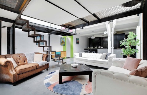 Quartier de la Folie-Mericourt Apartment | Chic & Spacious Loft 3br/6p Paris Center
