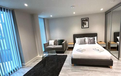 Bracknell Apartment | Chic Studio in Bracknell at convenient location