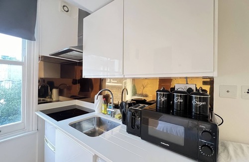 Little Venice Apartment | Chic Studio in Central London