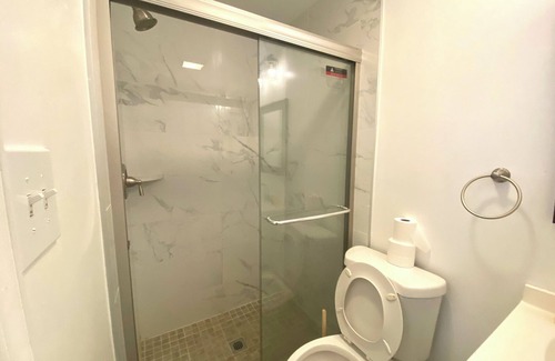 Spruce Hill Apartment | Chic University City Studio in Philly with AC & WiFi