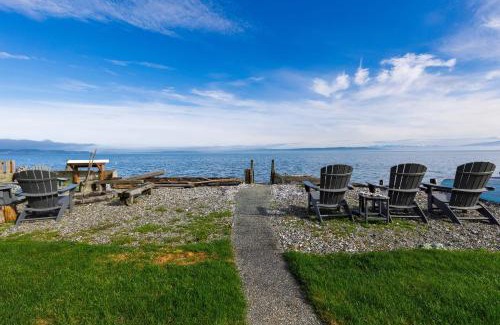 Coupeville House | Chic Whidbey Island Waterfront Home w Hot Tub Firepits Views