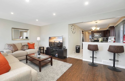 Forestview House | Chicago FHS Rental - Narragansett