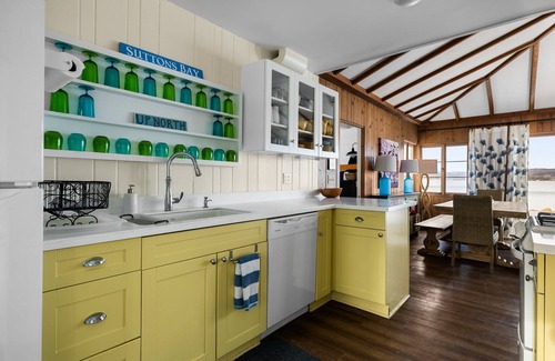 Suttons Bay House | Chick Coop Summary: R