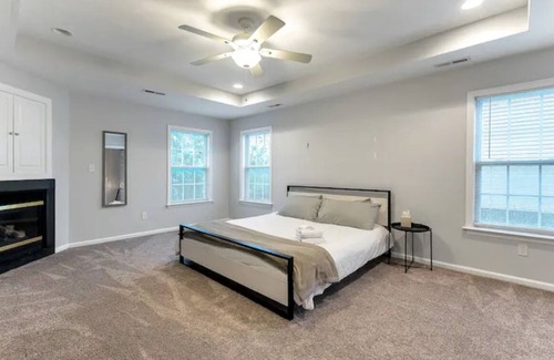 Chic's Beach House | Chics Beach Area, Short Walk to Beach!