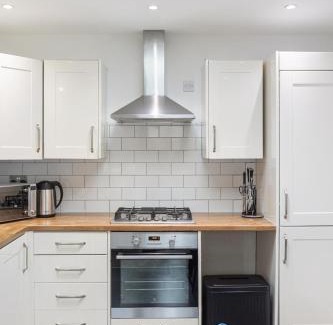 High Wycombe Apartment | Chicstay Suites