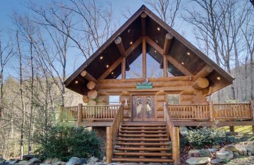 Gatlinburg - Pigeon Forge Hotel | Chief Big Log Cabin