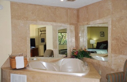 Fayetteville Hotel | Chief Motel