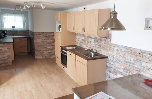 Baltrum Apartment | Child-friendly apartment near the beach with terrace, 3 bed.
