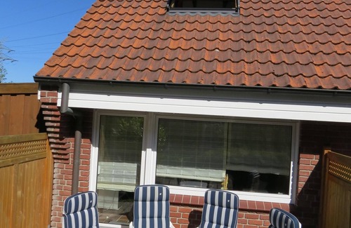Norddeich House | Child friendly Terraced corner house near the dyke, bicycles, washing machine and WLAN