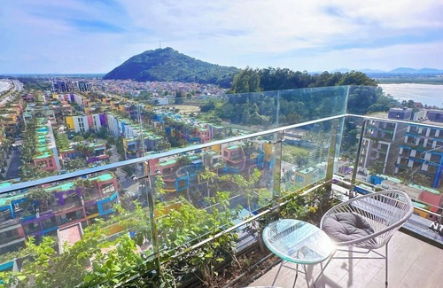 Hoang Hoa Apartment | Chill Out Sea Apartment in Flamingo Hai Tien