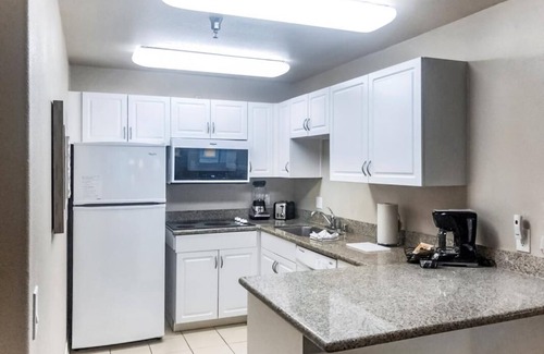 Capistrano Beach Resort | Chill Spot! Relaxing Accommodation w/Kitchen | Outdoor Pool | Close to Beach