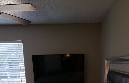 DeSoto Apartment | Chillaxed 2bdrm w/ fireplace close to downtown dallas