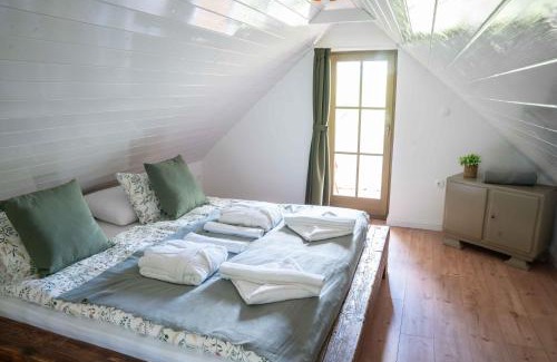 Eger Apartment | Chillinn Csillag Cottage Eger