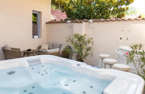 Eger Apartment | Chillinn La Maison Cottage Eger