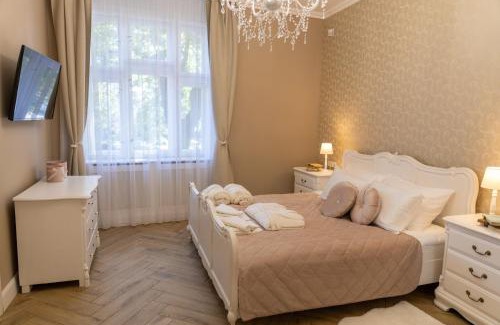 Eger Apartment | Chillinn La Maison Cottage Eger