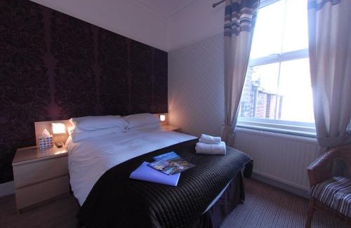 West Cliff House | Chiltern Guest House