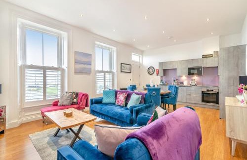 West Cliff Apartment | Chilton At Carlill House
