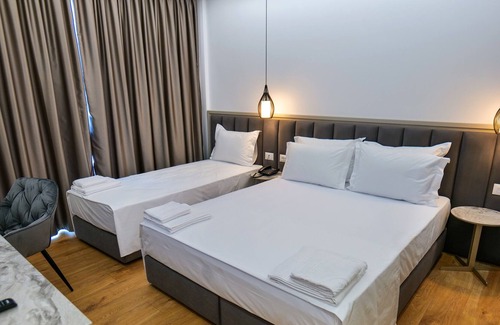 Himare Hotel | Chimaera Hotel