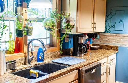 Chimney Rock House | Chimney Rock Bungalow w/ hot tub