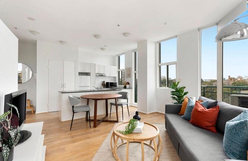 Chippendale Apartment | Chippendale Central Gem l Furnished 1 Bedroom Near Central Station