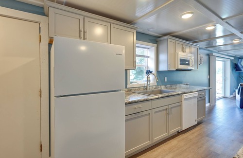 Lake Wissota Cottage | Chippewa Falls Getaway w/Community Lake Access!