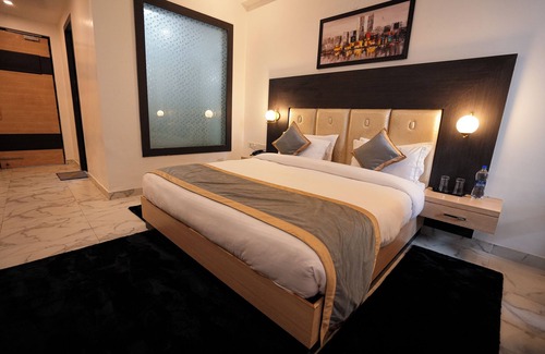Bhimtal Hotel | Chirping Hills Resort Bhimtal