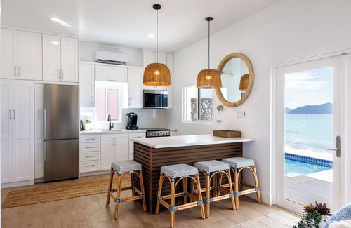 West End Villa | CHMADA BEACH VILLA beachfront villa w/pool, Apple Bay walk to surf & restaurants