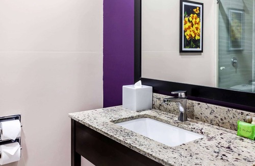 Apodaca Hotel | CHN Hotel Monterrey Aeropuerto, Trademark by Wyndham