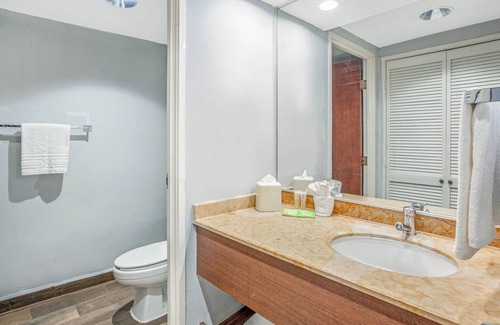 Monterrey Centro Hotel | CHN Hotel Monterrey Centro, Trademark by Wyndham