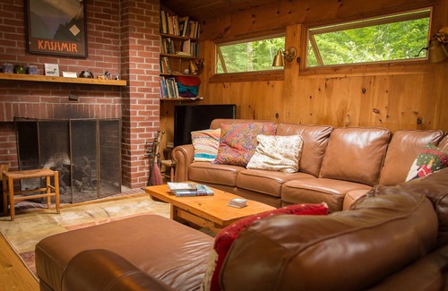 Chocorua Cabin | Chocorua Lake * Private Swimming Area * Dog Friendly * Hot Tub