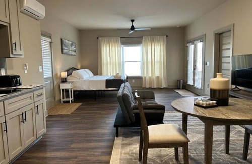 Dahlonega Apartment | Choctaw Ridge King Bed-Private Deck-Gas Firepit