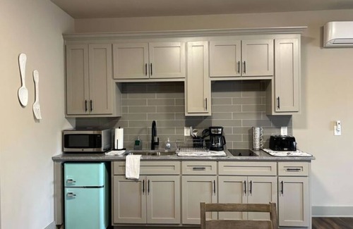 Dahlonega Apartment | Choctaw Ridge King Bed-Private Deck-Gas Firepit