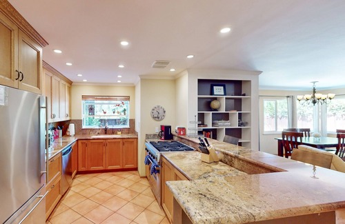 Healdsburg House | Choice Getaway w/Private Hot Tub - Near Wineries, Dining, Outdoor Activities