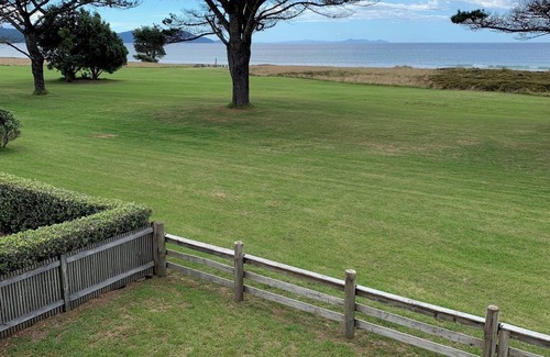 Matarangi House | Choicebeachfront at Matarangi.
