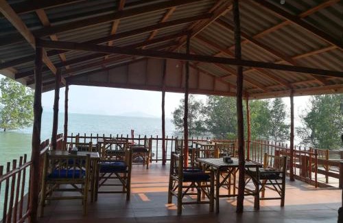 Ko Lanta Old Town House | Chomlay Room & Restaurant