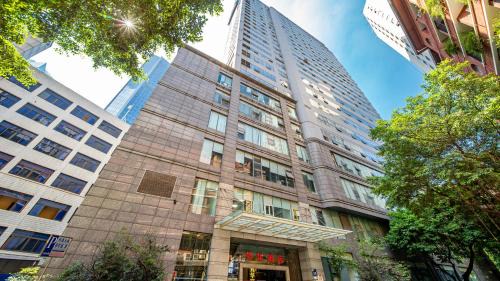 Yuzhong Hotel | Chongqing Fanghua Hotel HongyaCave Branch