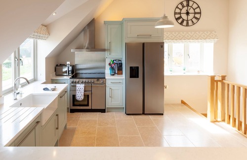 Docking Apartment | Choseley Cottage - modern cottage sleeping 6 in Docking