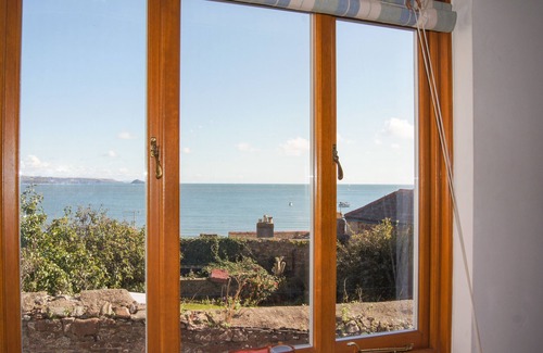 Kingsand Cottage | CHOUGH COTTAGE, pet friendly in Kingsand And Cawsand