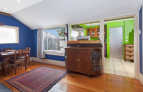 Christchurch City Centre Cottage | Christchurch city center cottage