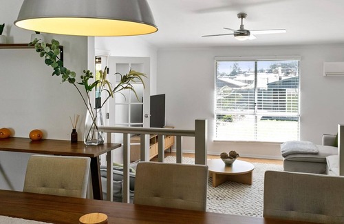 Christies Beach House | Christies Beach Cottage by Wine Coast Holidays - Perfect for 2 or 3 couples and 2 kids – Only a 10 min walk to the from beach