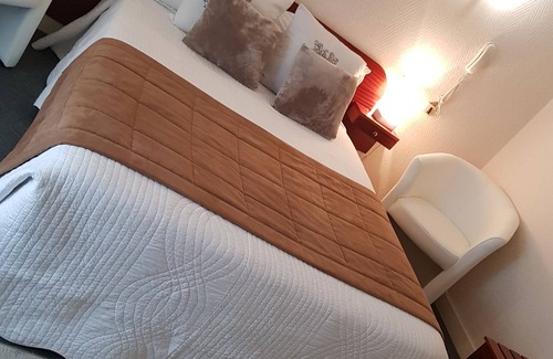 Chateauroux Hotel | Christina