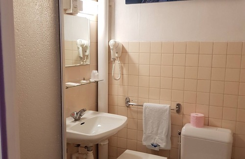 Chateauroux Hotel | Christina