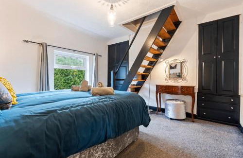 Oakamoor House | Christina's House