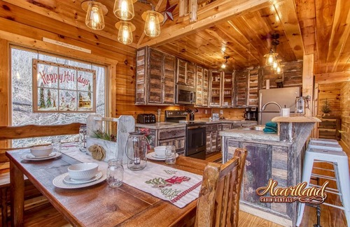 Chalet Village North House | Christmas Bear