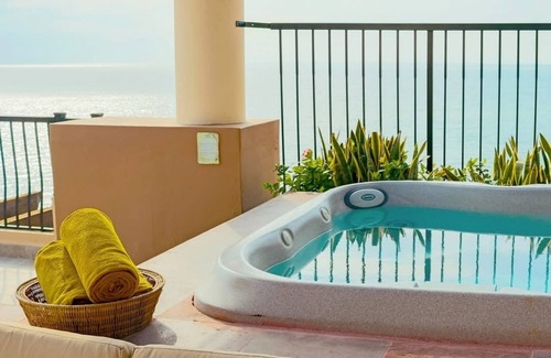 Flamingos Villa | CHRISTMAS in a Two-bedroom Spacious OCEAN FRONT VILLA ,at Nuevo Vallarta