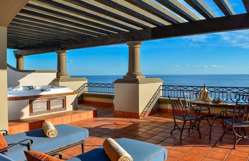 Paraiso Escondido Apartment | Christmas in Cabo Luxury Presidential Suite Sleeps 8 2 Baths Oceanfront Resort