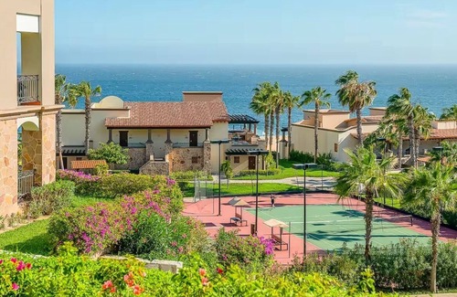 Paraiso Escondido Apartment | Christmas in Cabo Luxury Presidential Suite Sleeps 8 2 Baths Oceanfront Resort